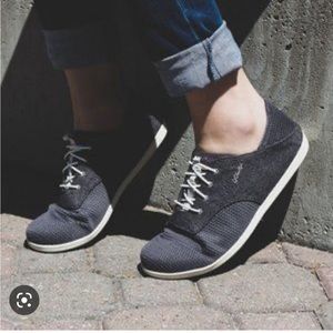 Olukai Waialua Lace Pavement Sneakers Size 9